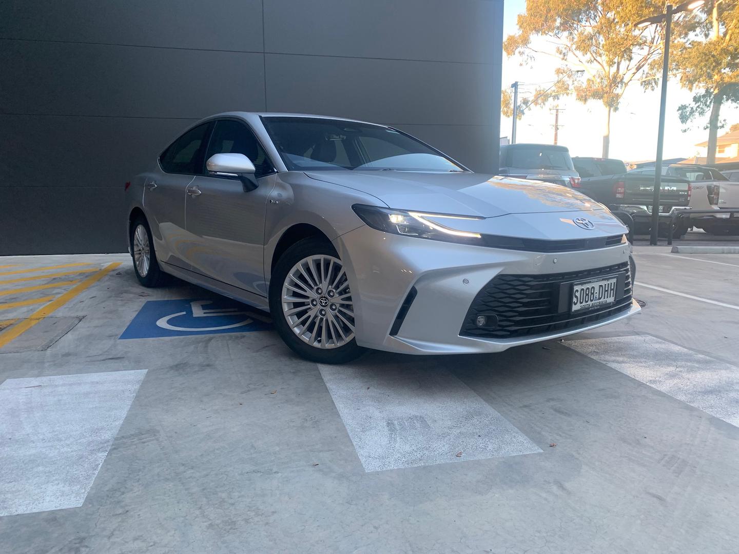 2025 Demo Toyota Camry AXVH80R