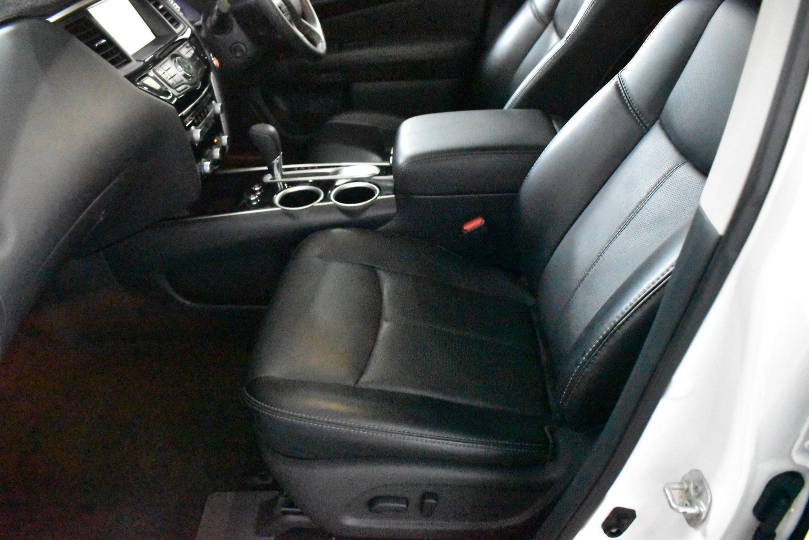 2020 Nissan Pathfinder Ti — photo 7