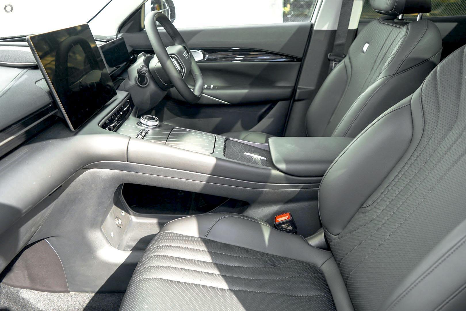 2025 Geely Starray EM-i Inspire — photo 9