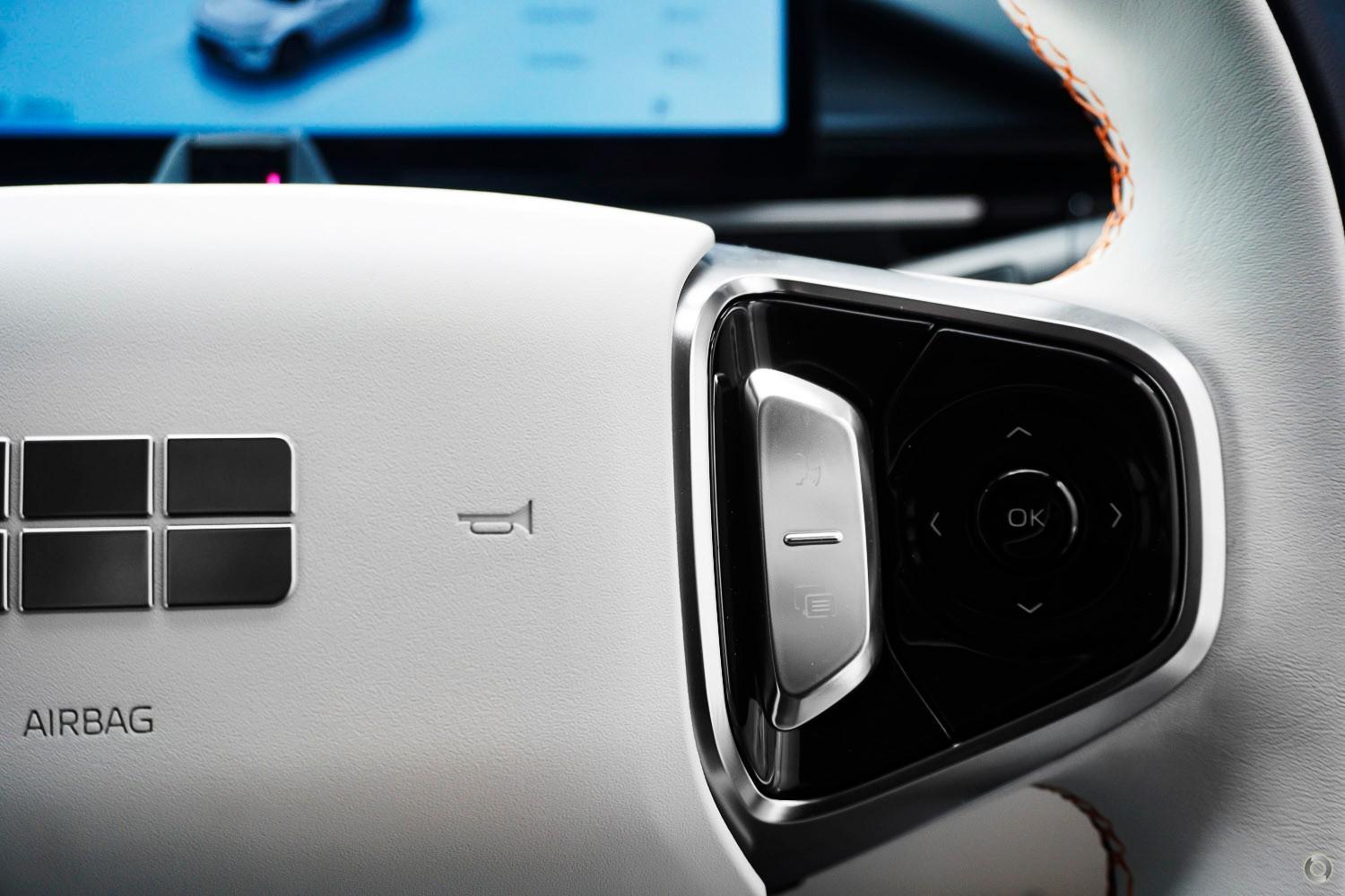 2025 Geely Starray EM-i Inspire — photo 12