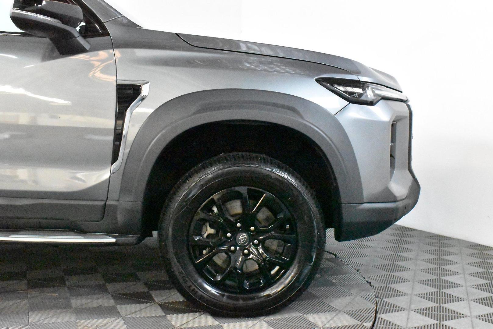 2025 LDV D90 Executive — photo 18