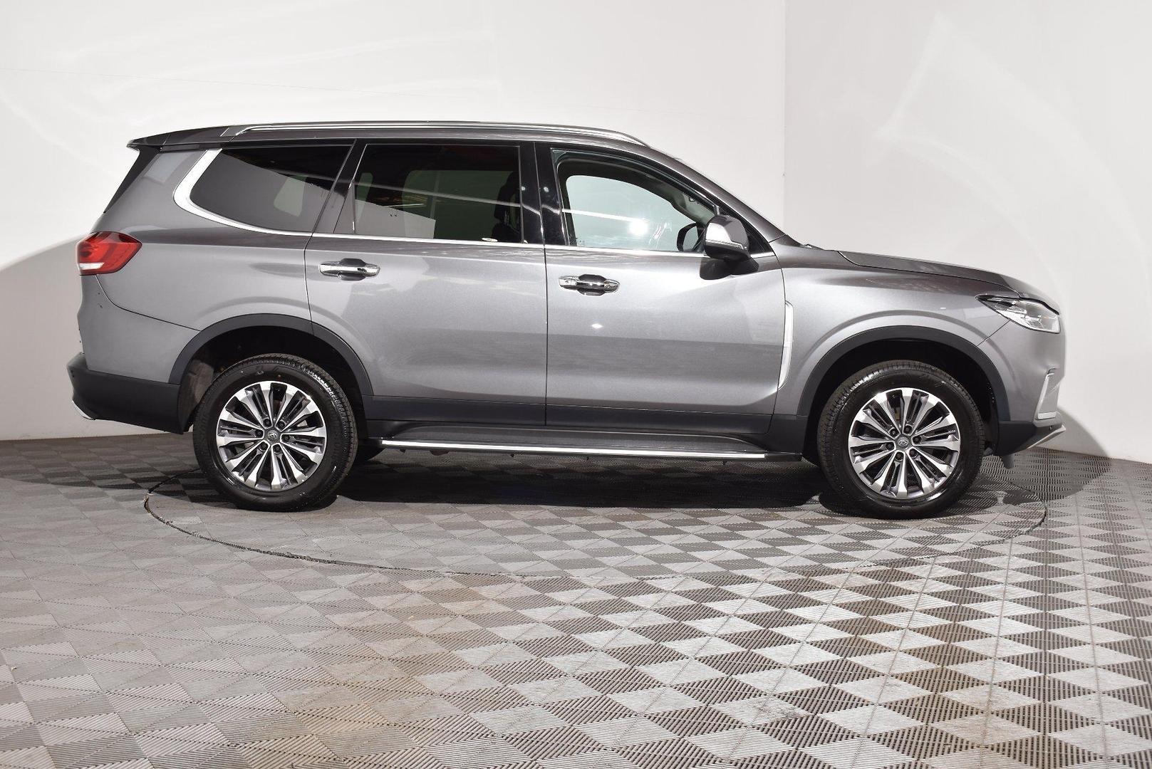 2022 LDV D90 Executive — photo 10