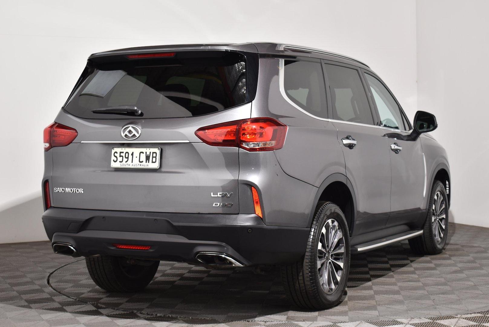2022 LDV D90 Executive — photo 14