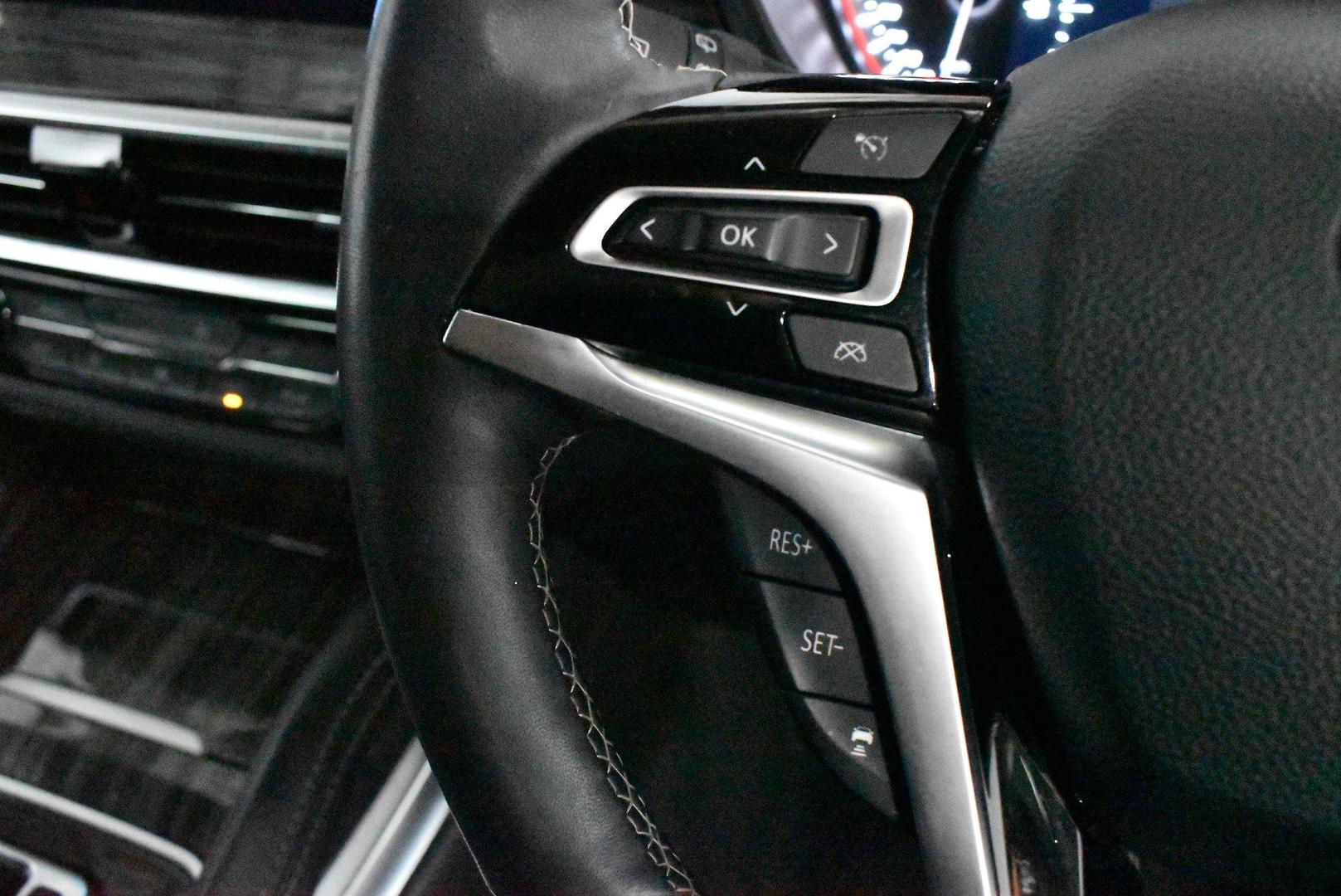 2022 LDV D90 Executive — photo 21