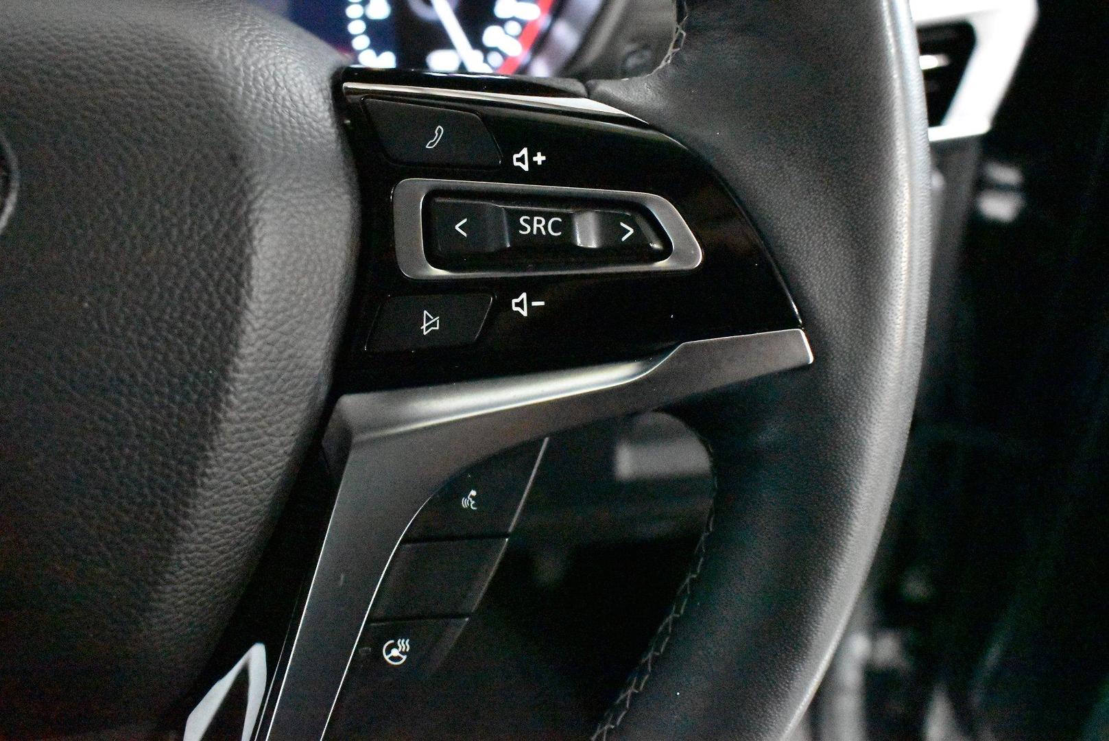 2022 LDV D90 Executive — photo 22