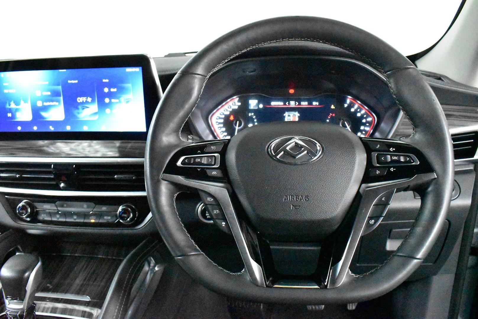 2022 LDV D90 Executive — photo 5