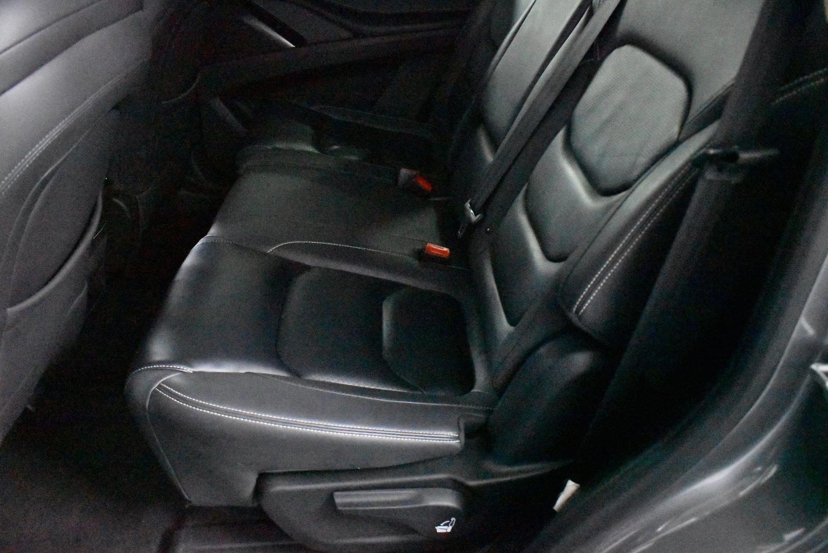 2022 LDV D90 Executive — photo 8