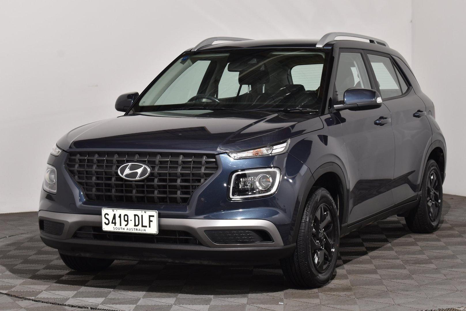 2020 Hyundai Venue Active — photo 13