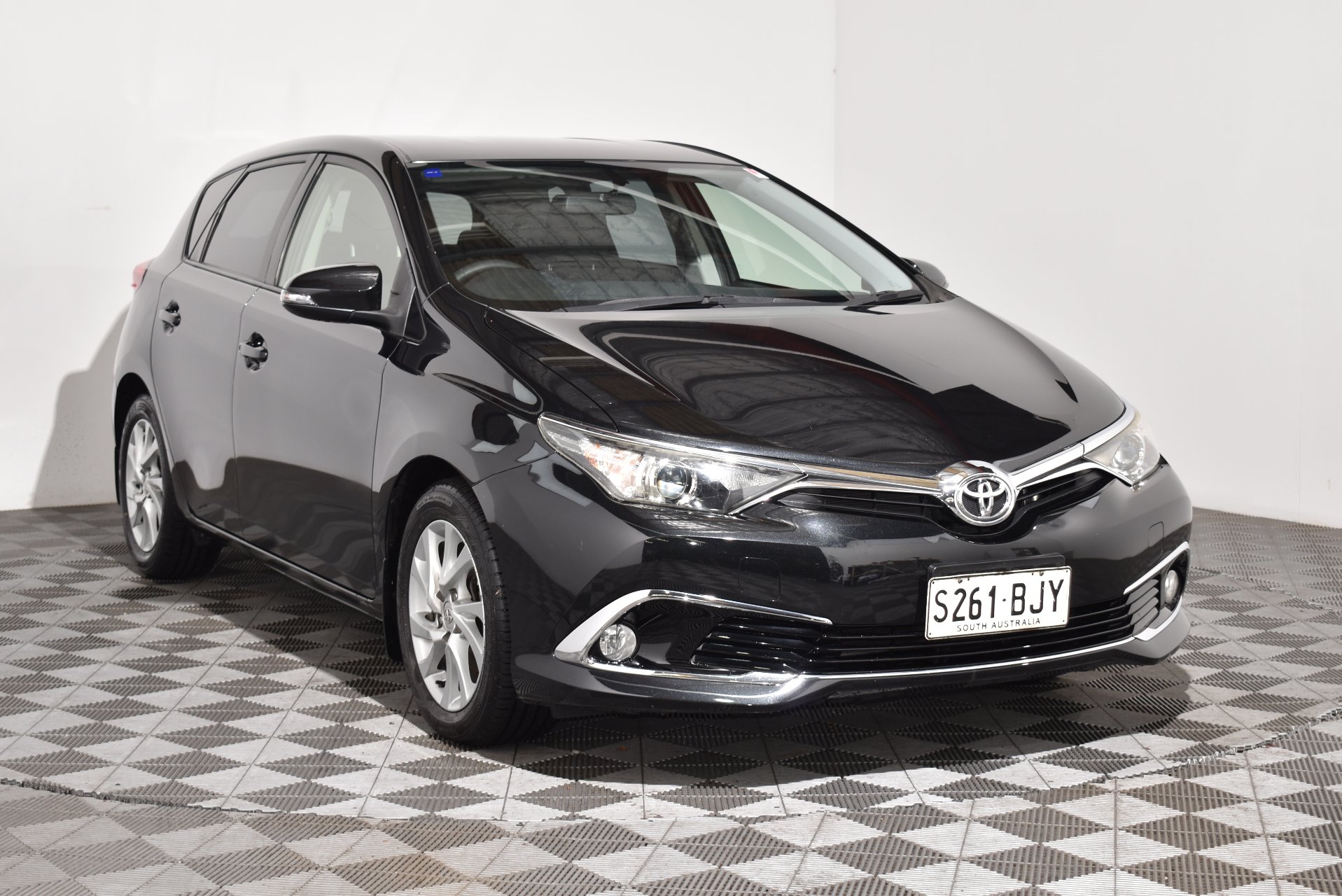 2016 Used Toyota Corolla ZRE182R