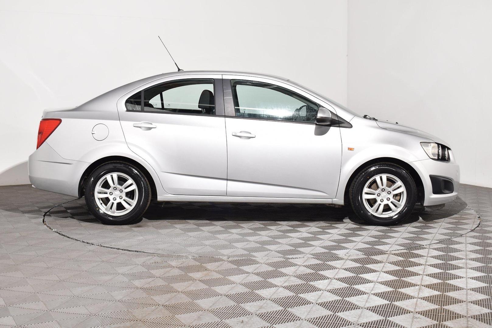 2013 Holden Barina CD — photo 10