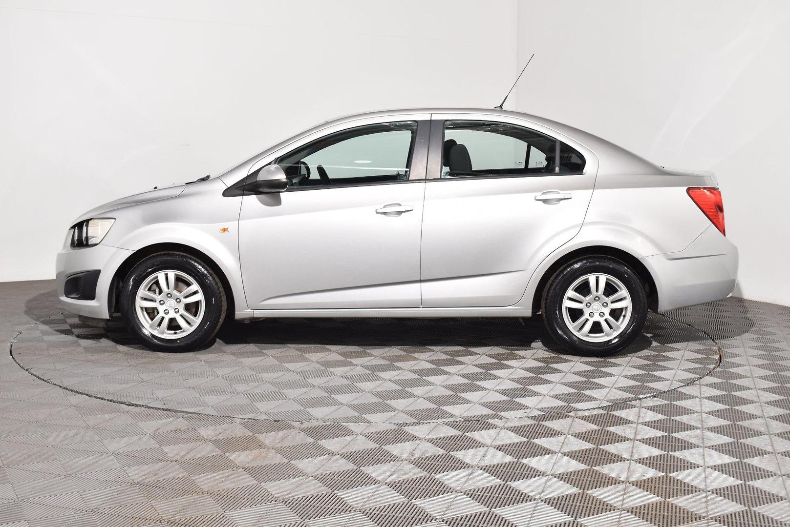2013 Holden Barina CD — photo 11