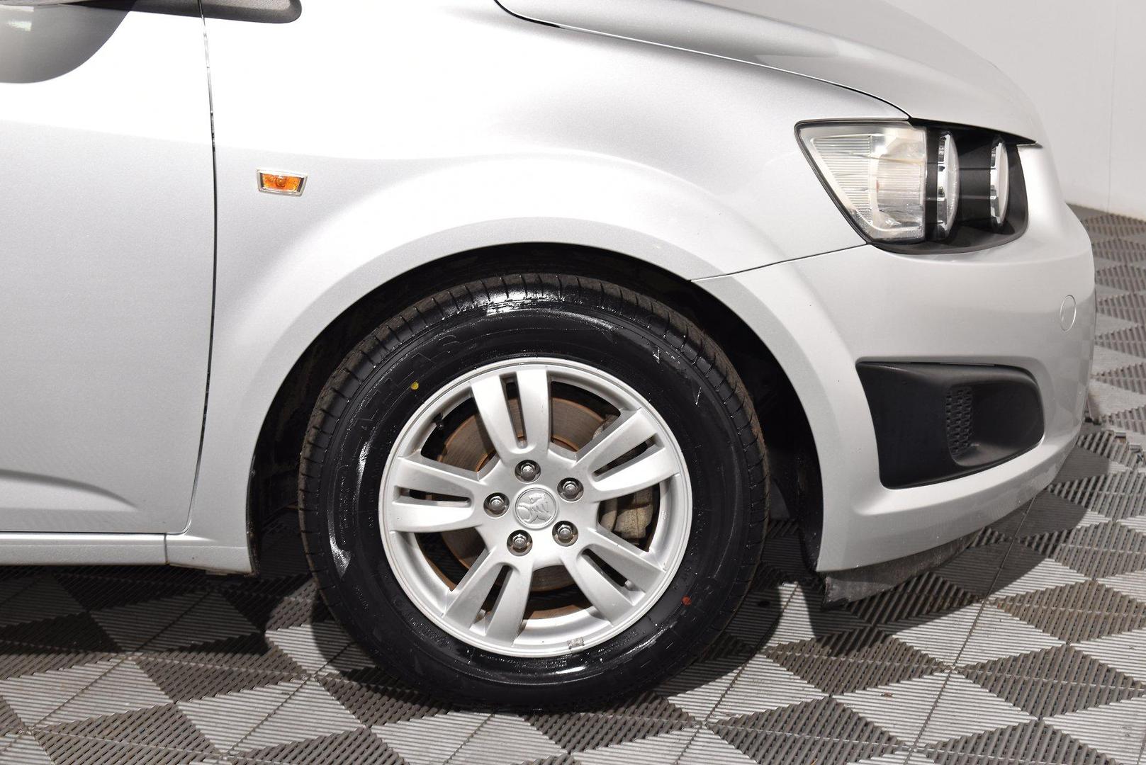 2013 Holden Barina CD — photo 18