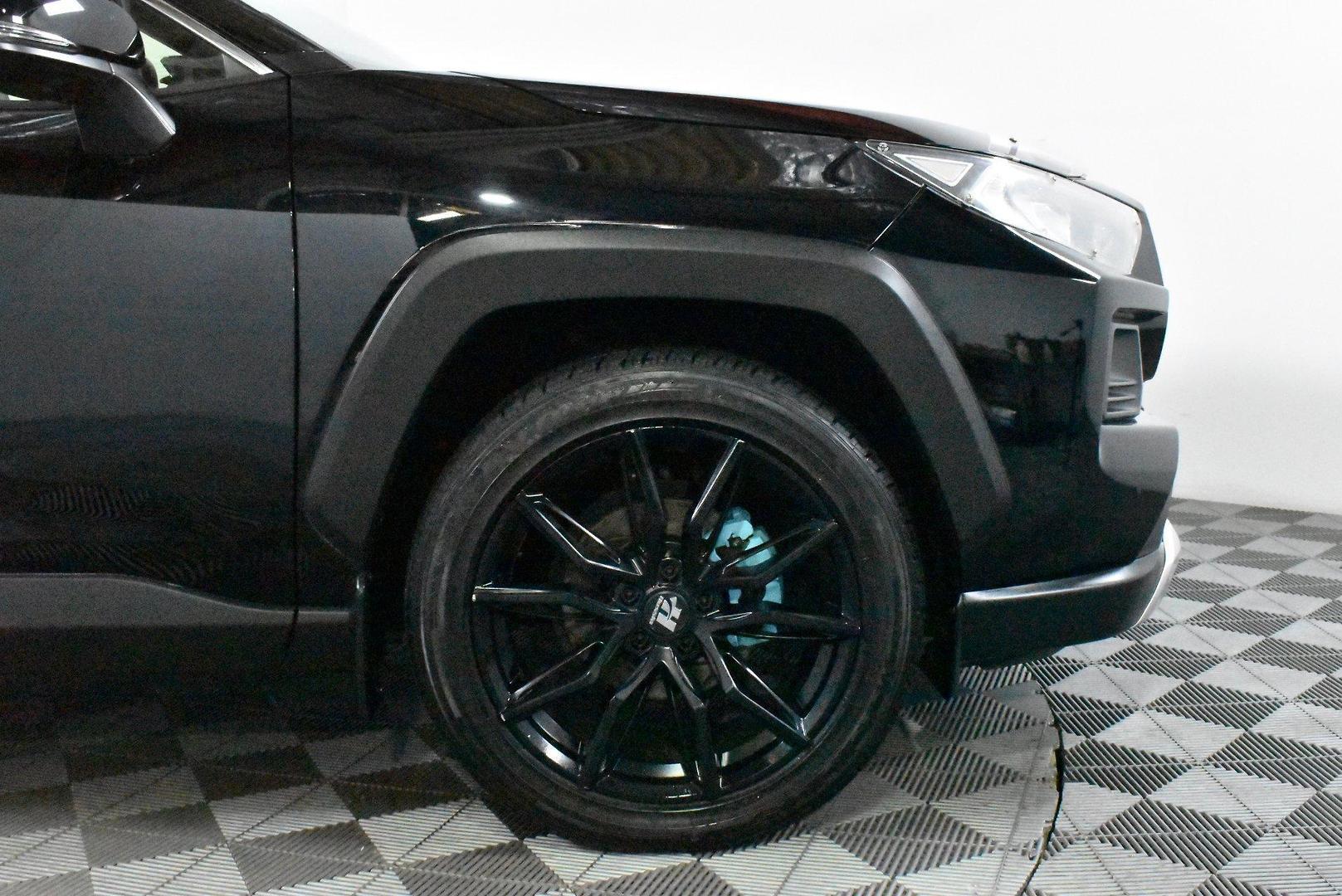 2020 Toyota RAV4 Edge — photo 18