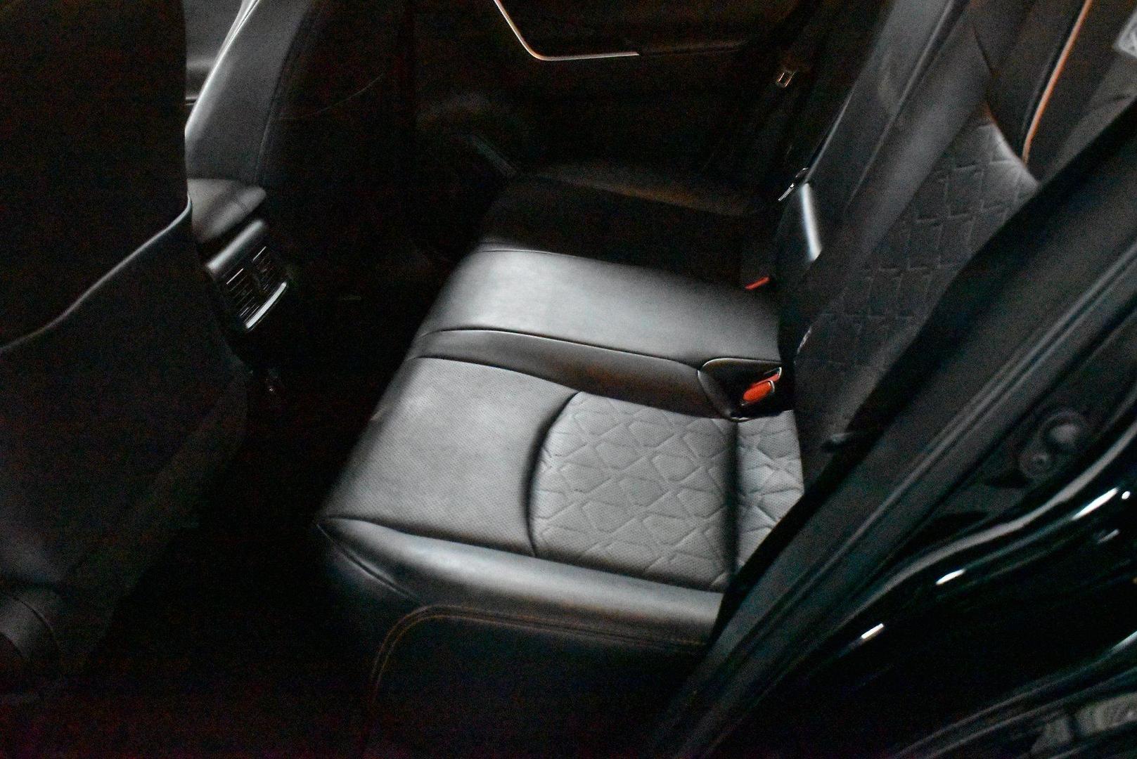 2020 Toyota RAV4 Edge — photo 8
