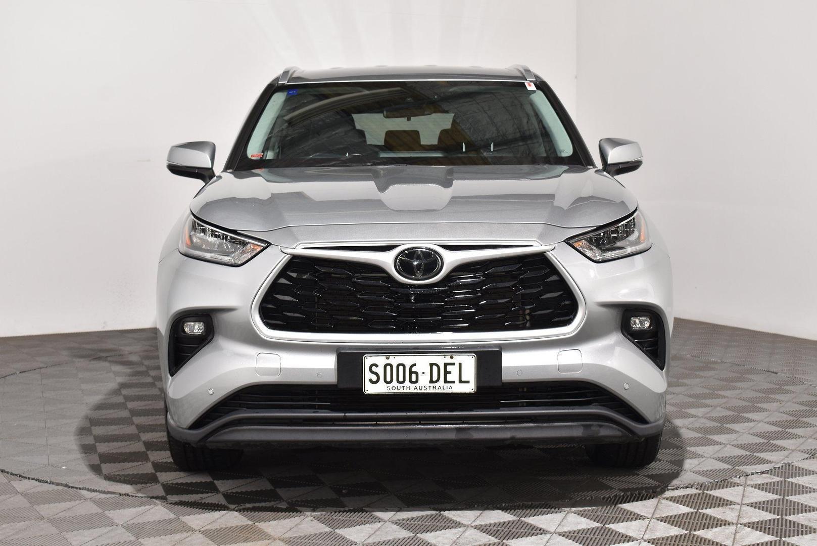 2021 Toyota Kluger GXL — photo 3