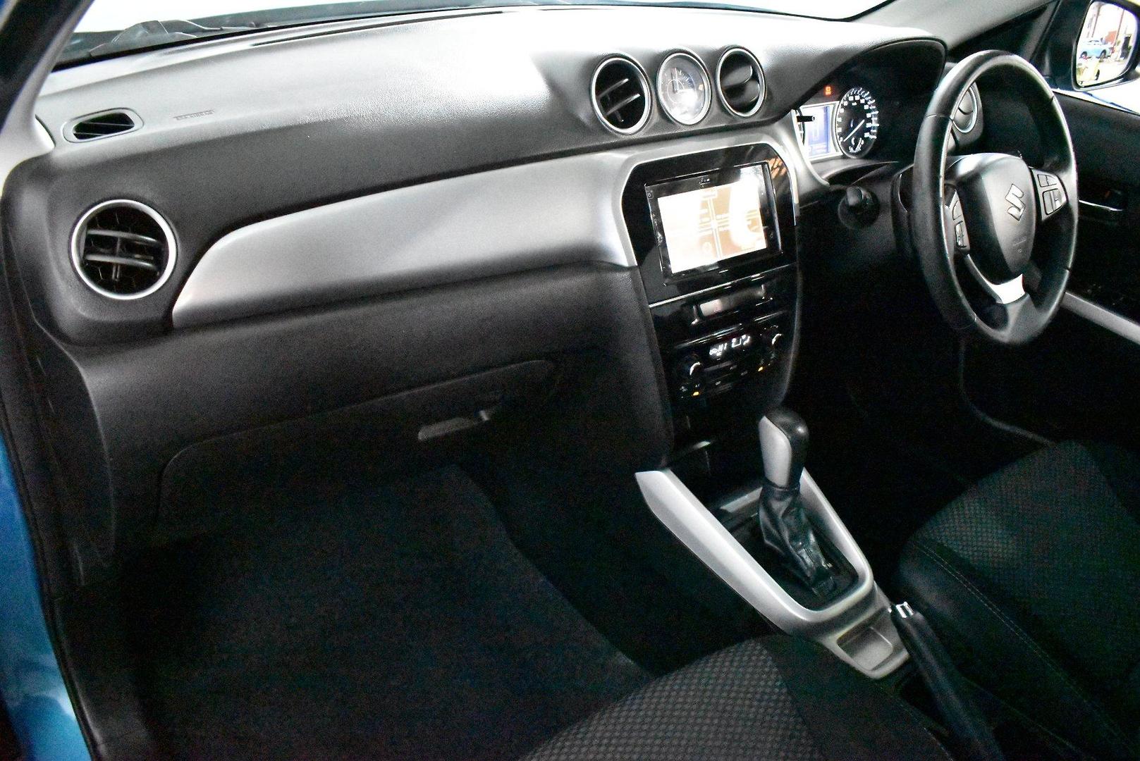 2017 Suzuki Vitara RTS — photo 6