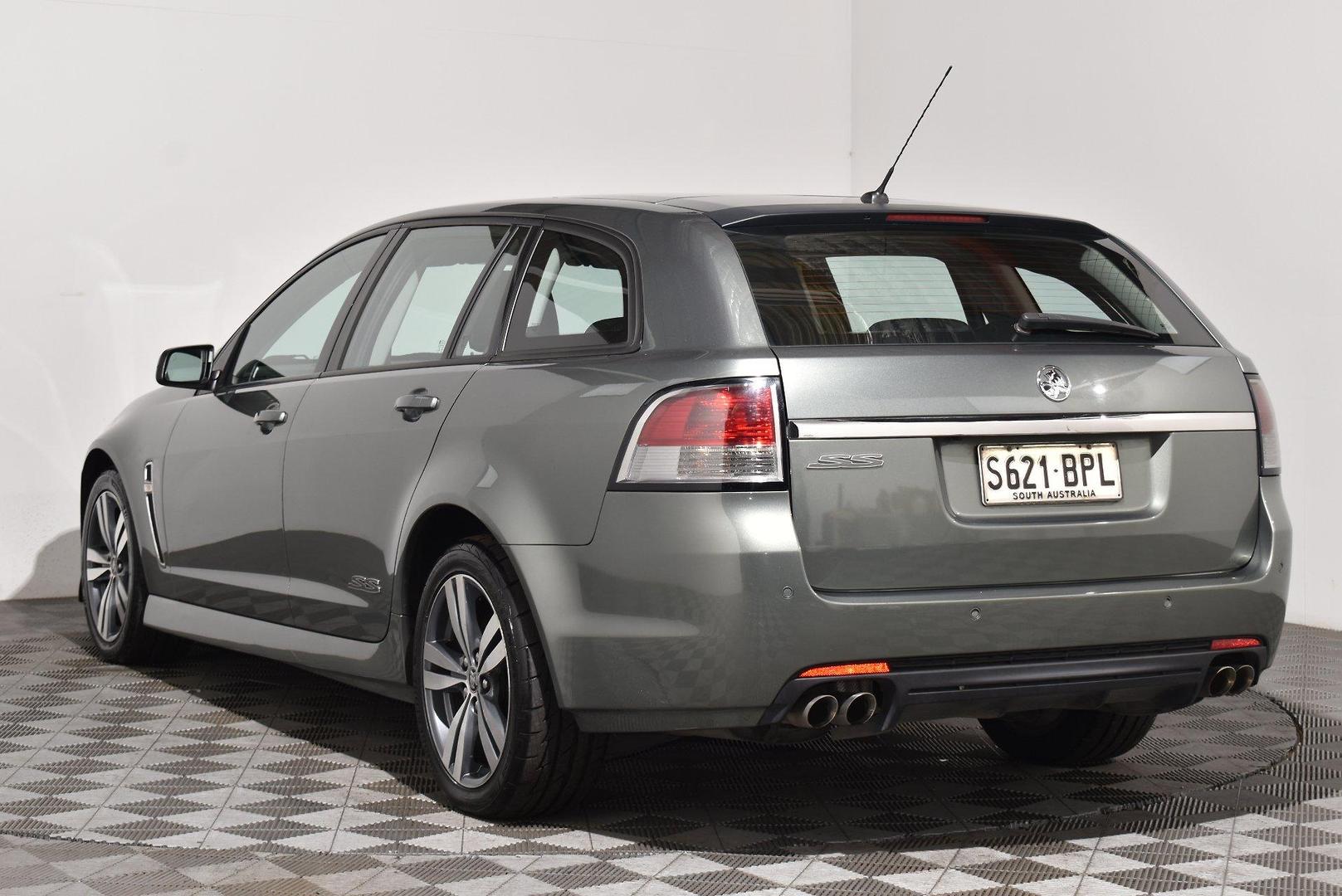 2015 Holden Commodore SS — photo 14