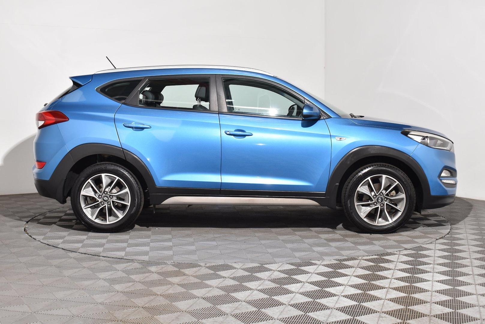 2017 Hyundai Tucson Active X — photo 10