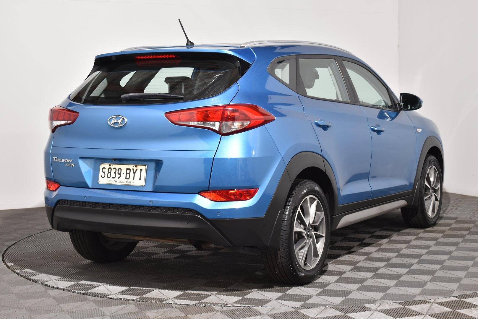 2017 Hyundai Tucson Active X — photo 14