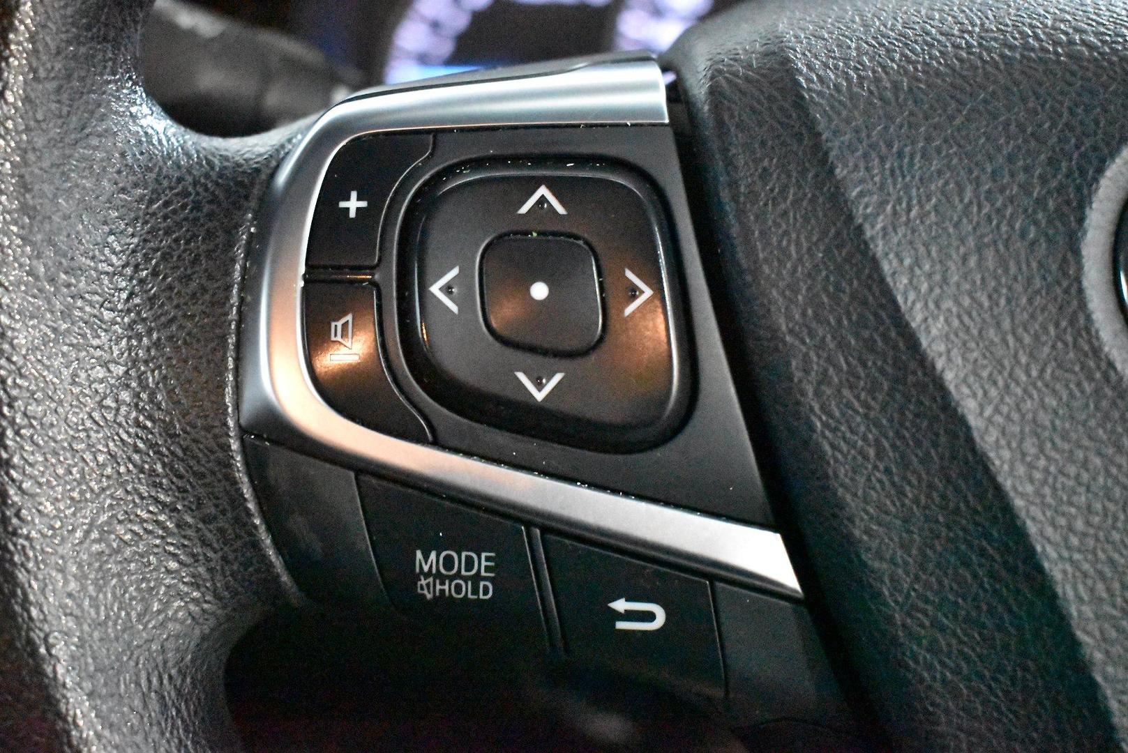 2017 Toyota Camry Altise — photo 21