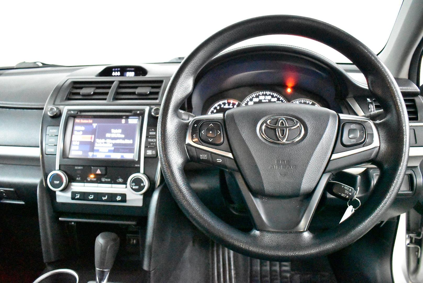 2017 Toyota Camry Altise — photo 5