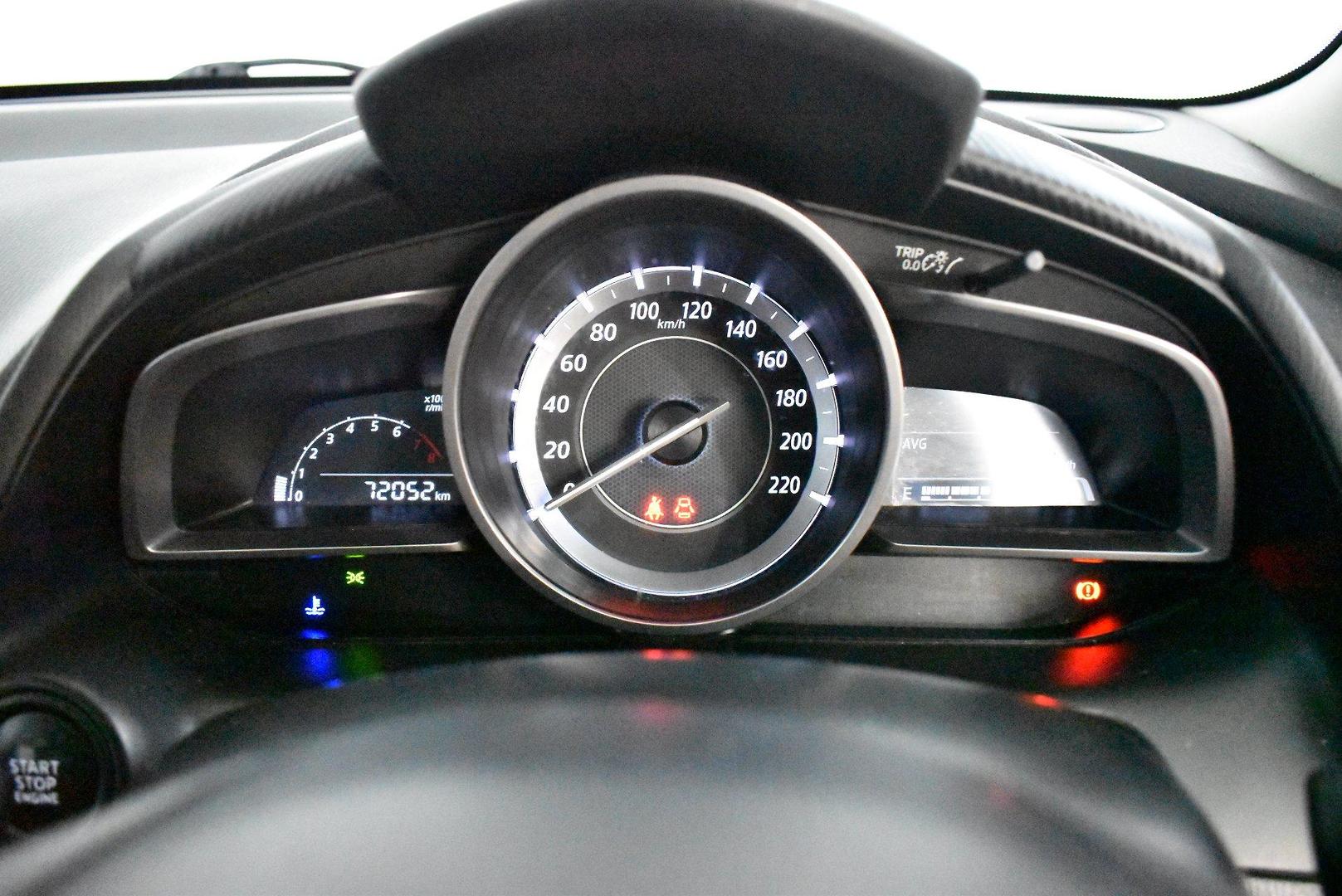 2016 Mazda 2 Neo — photo 23