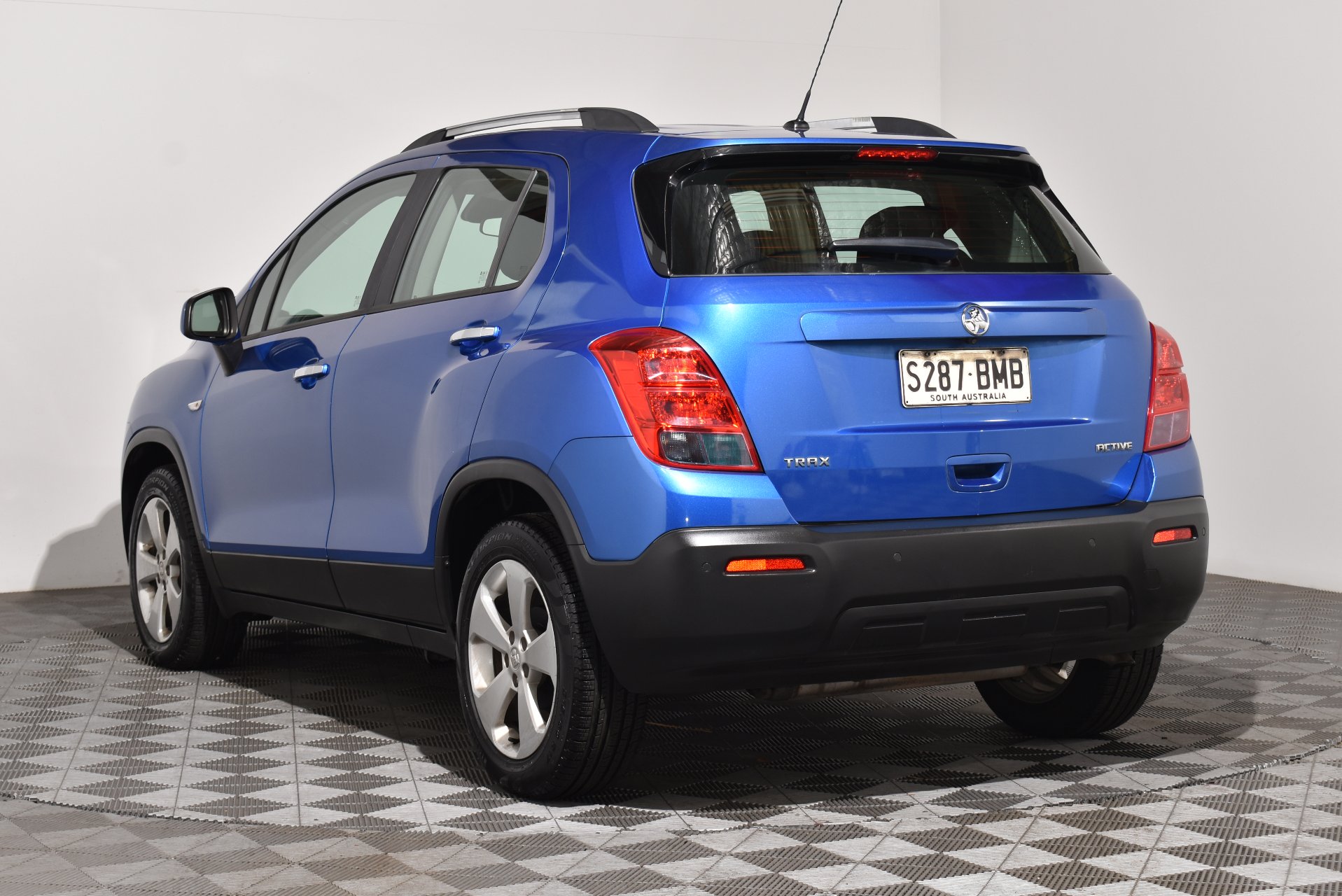 2016 Holden Trax Active — photo 2