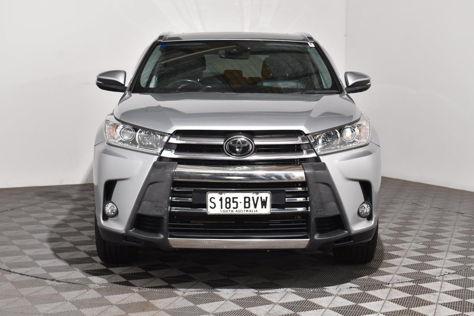 2018 Toyota Kluger Grande — photo 3