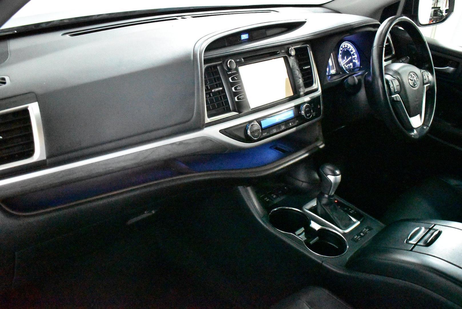 2018 Toyota Kluger Grande — photo 6
