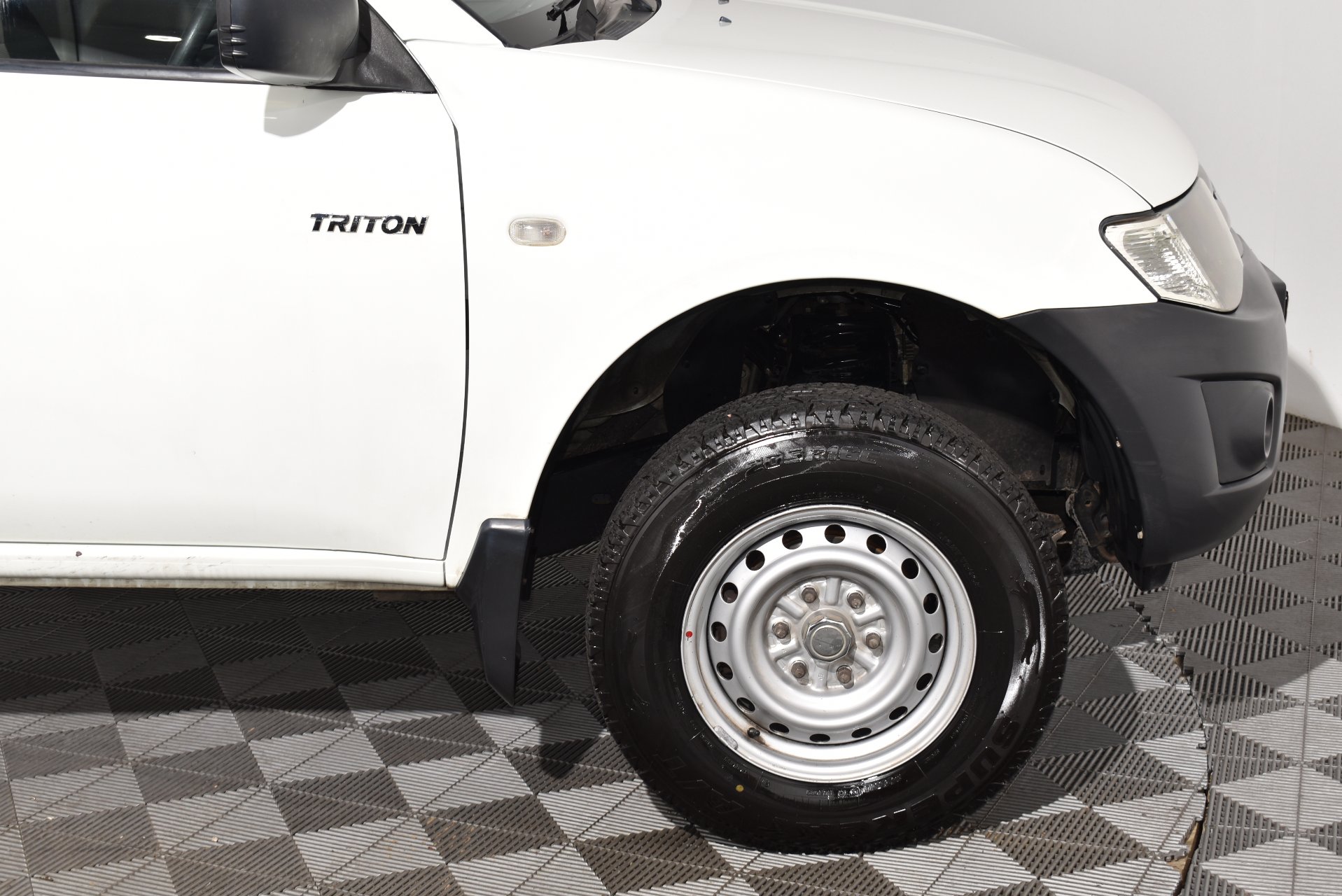 2014 Mitsubishi Triton GL — photo 15
