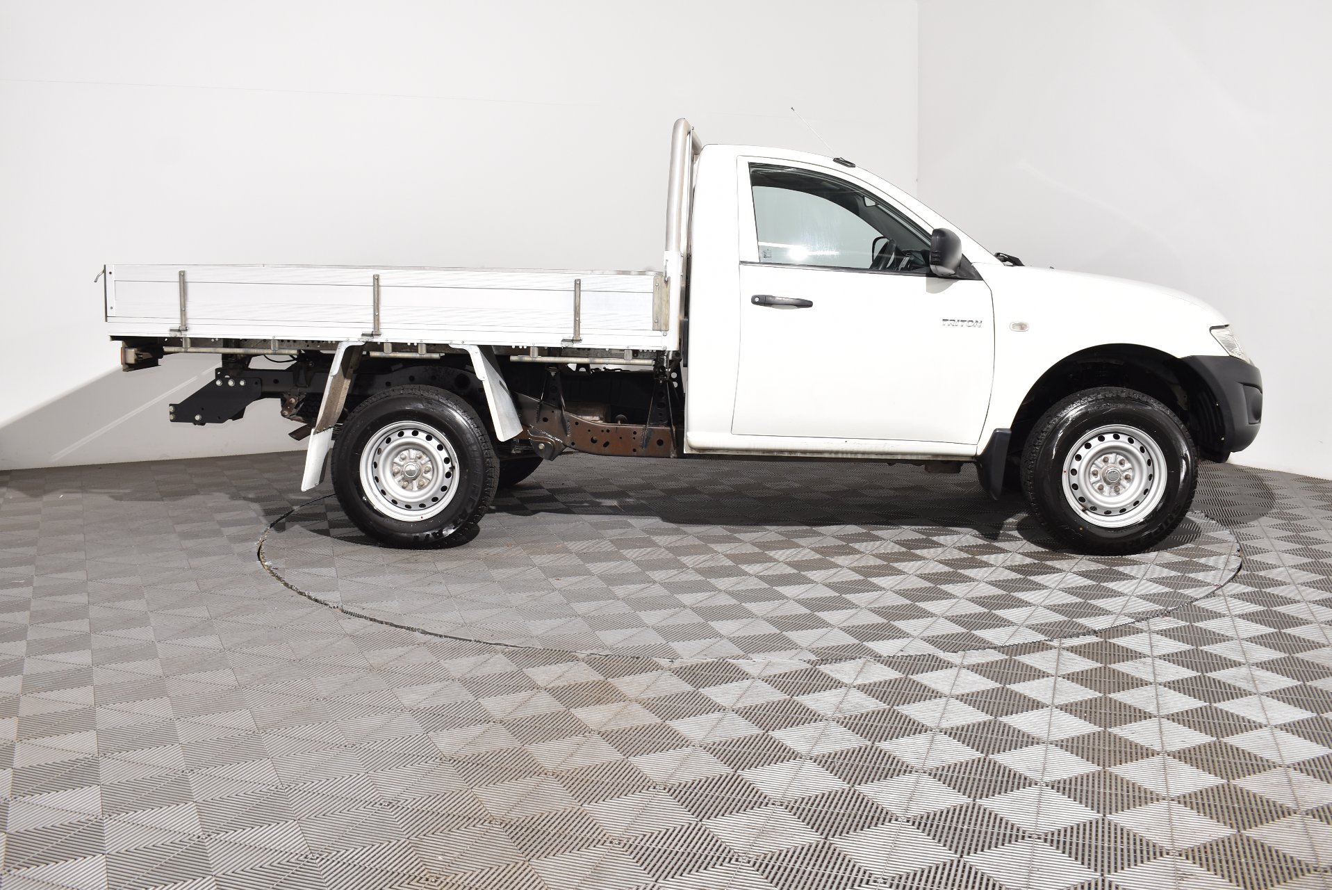 2014 Mitsubishi Triton GL — photo 8