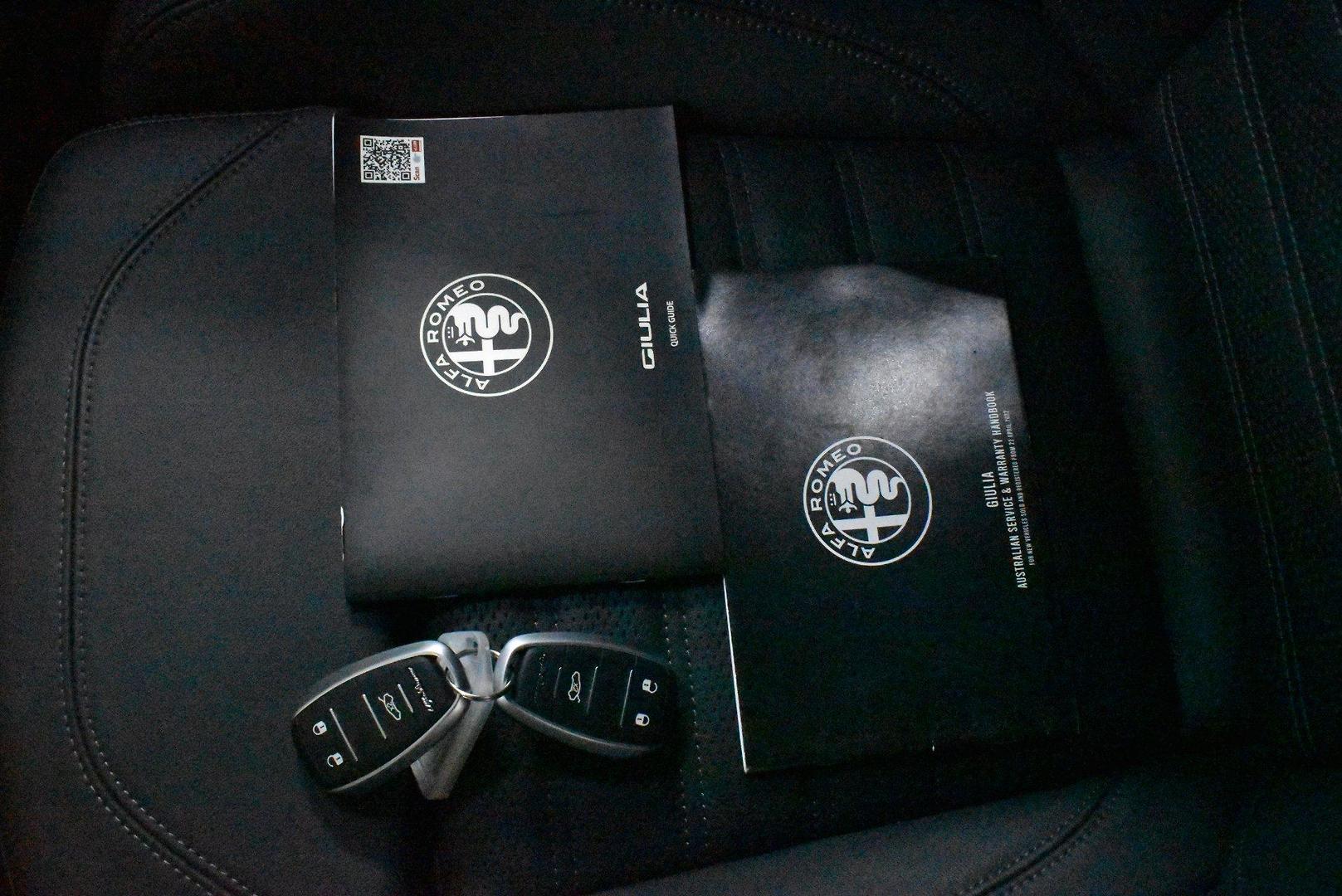 2023 Alfa Romeo Giulia Veloce — photo 26