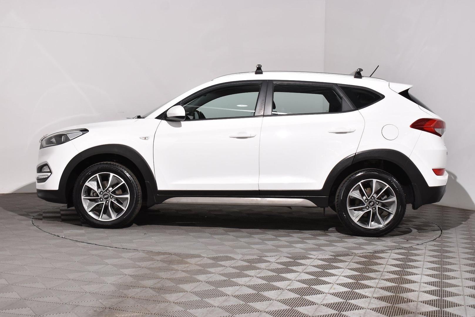 2017 Hyundai Tucson Active X — photo 11