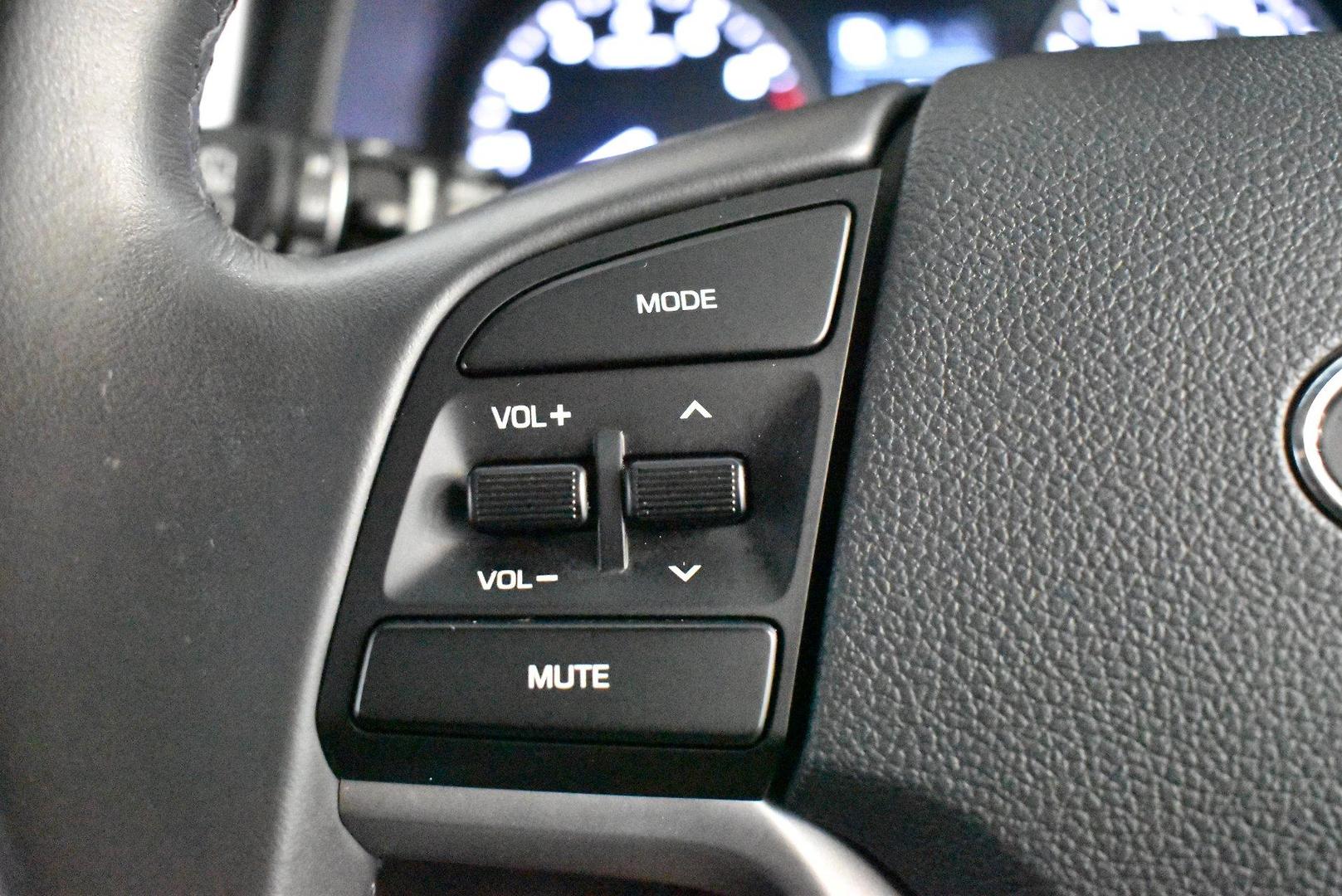 2017 Hyundai Tucson Active X — photo 21