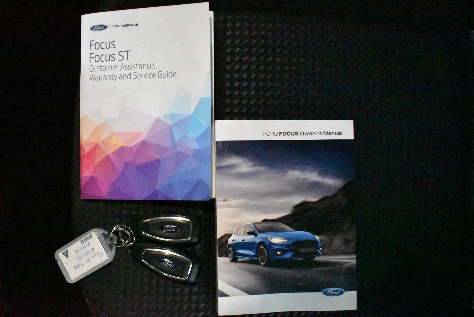 2020 Ford Focus STLine — photo 25