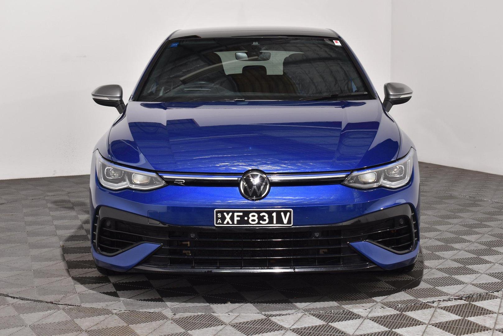 2022 Volkswagen Golf R — photo 3