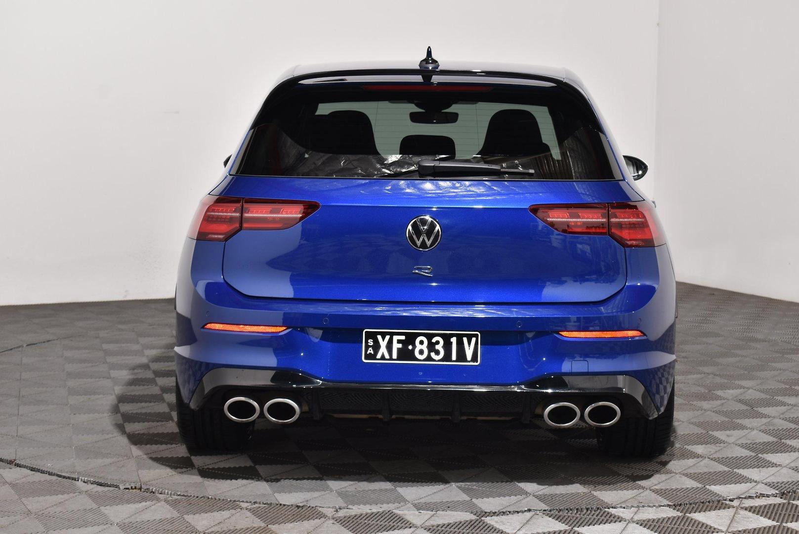 2022 Volkswagen Golf R — photo 4