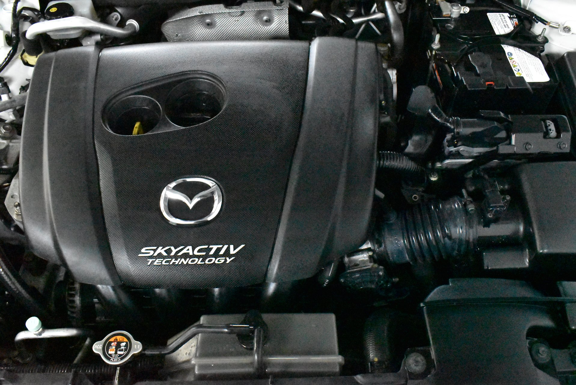 2014 Mazda 3 SP25 Astina — photo 16
