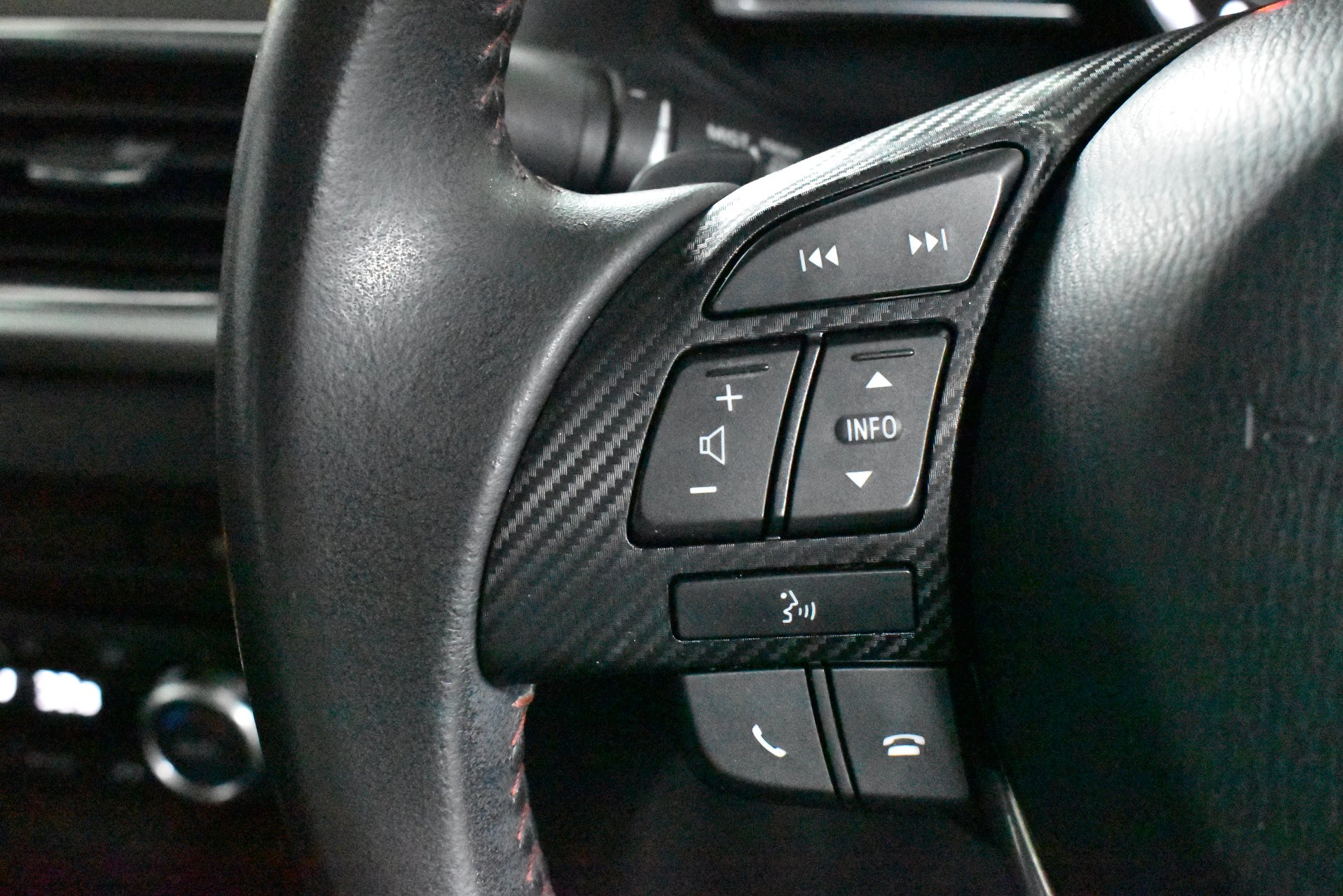 2014 Mazda 3 SP25 Astina — photo 20