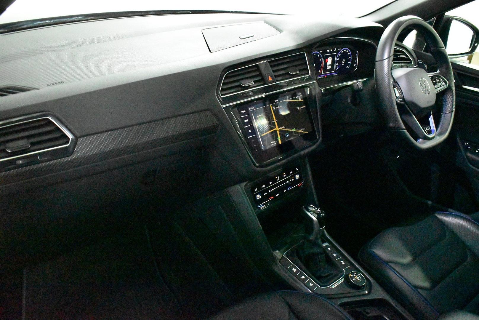2023 Volkswagen Tiguan R — photo 6