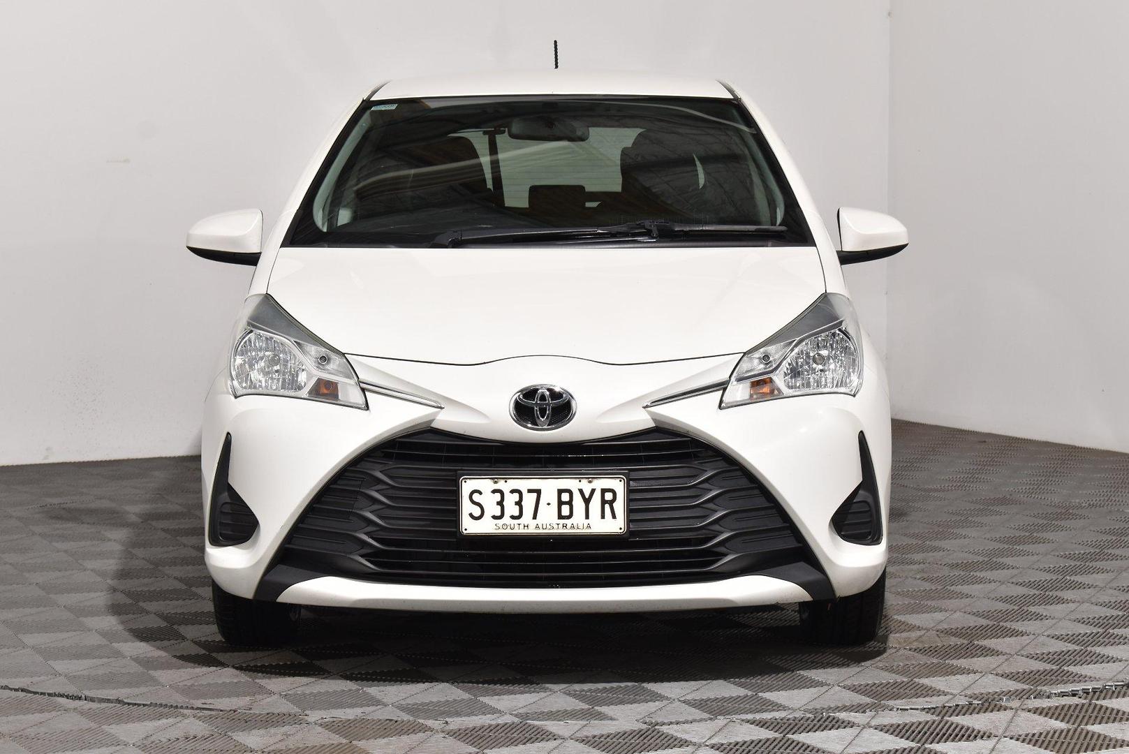2018 Toyota Yaris Ascent — photo 3