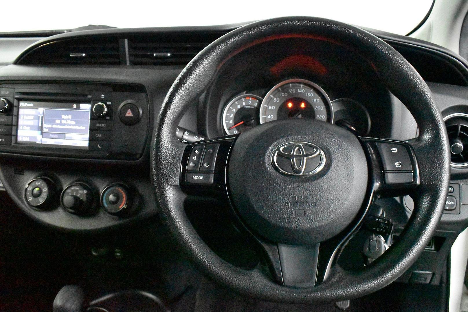 2018 Toyota Yaris Ascent — photo 5