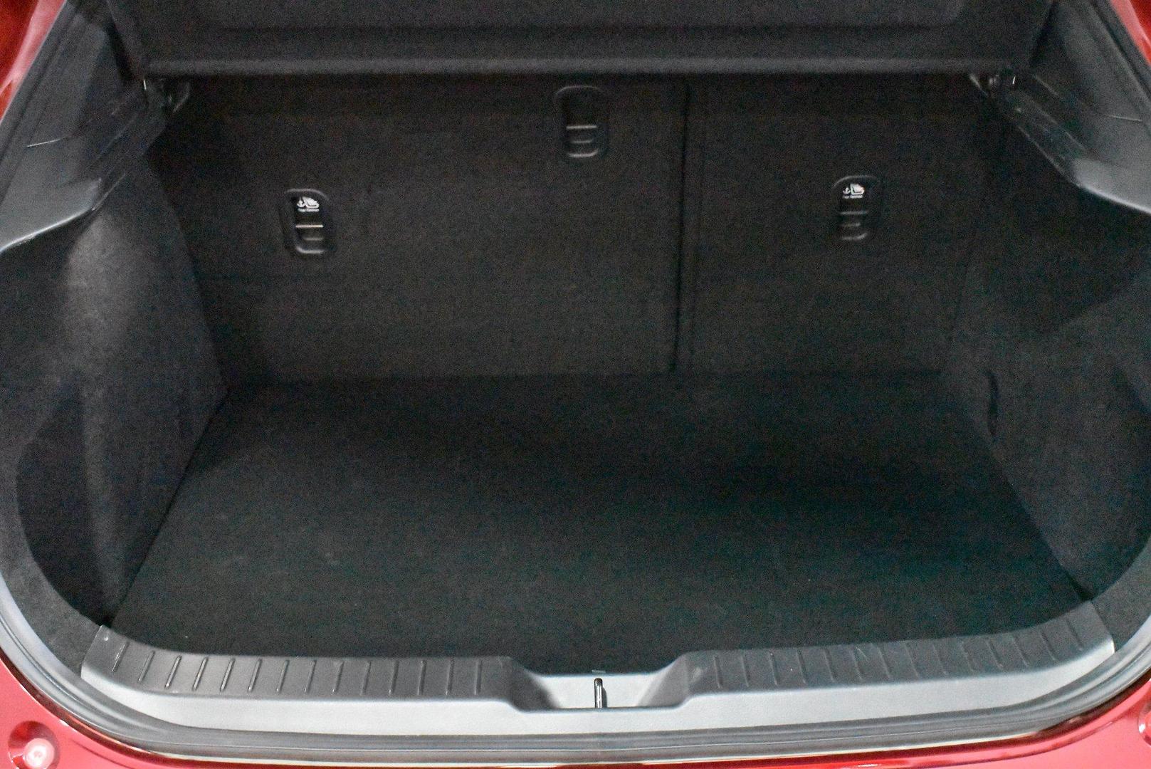 2021 Mazda CX-30 G20 Evolve — photo 16