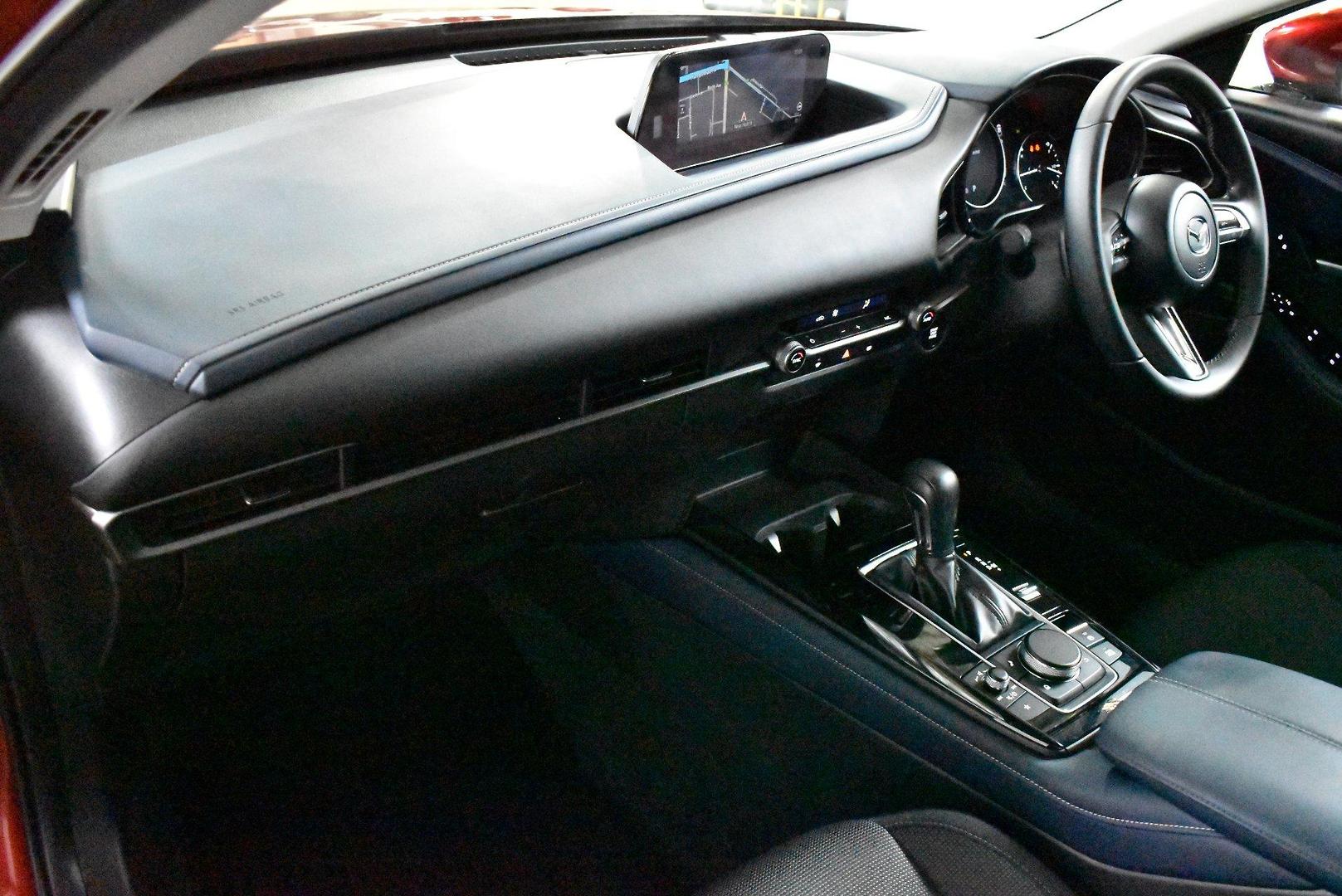 2021 Mazda CX-30 G20 Evolve — photo 6