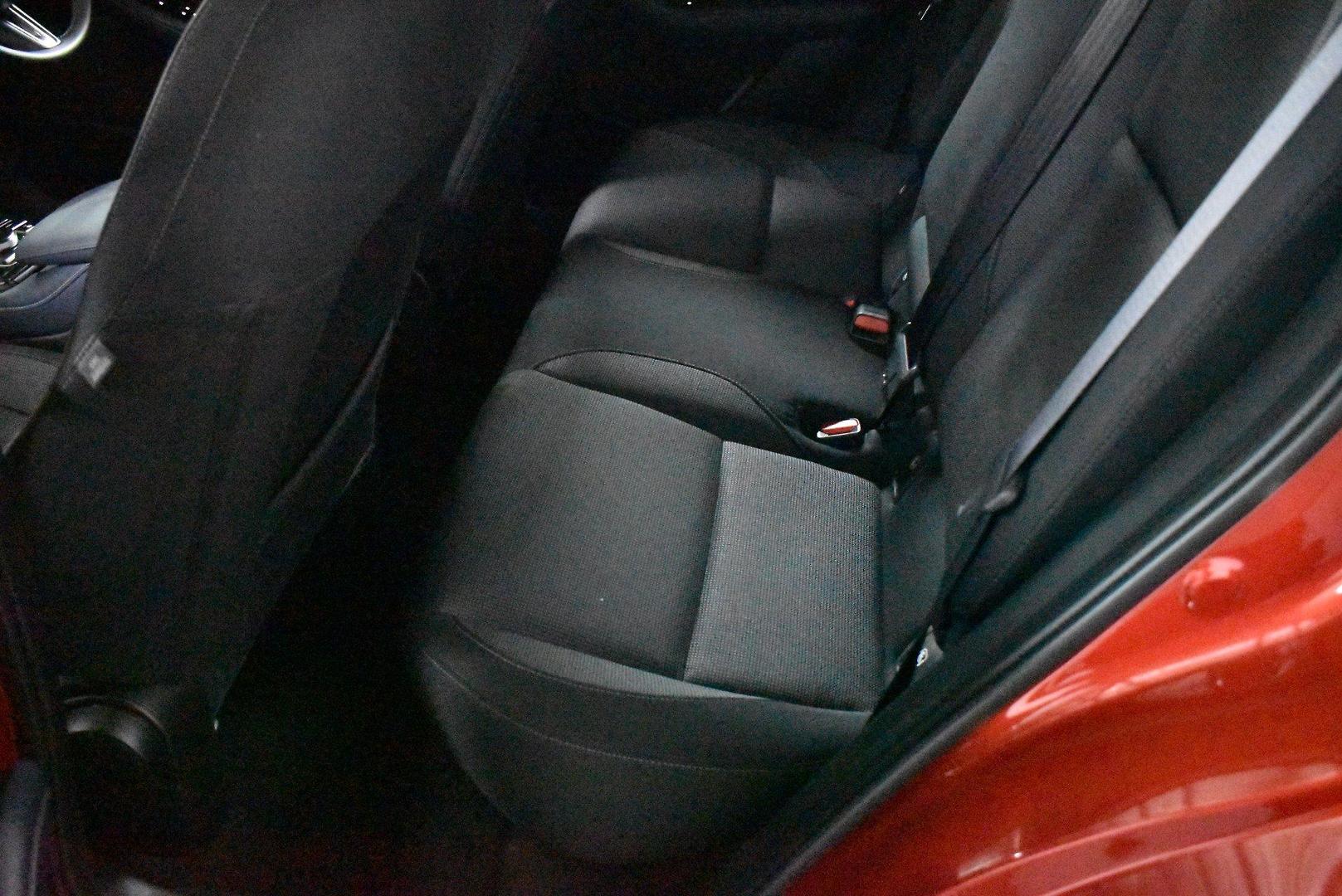 2021 Mazda CX-30 G20 Evolve — photo 8