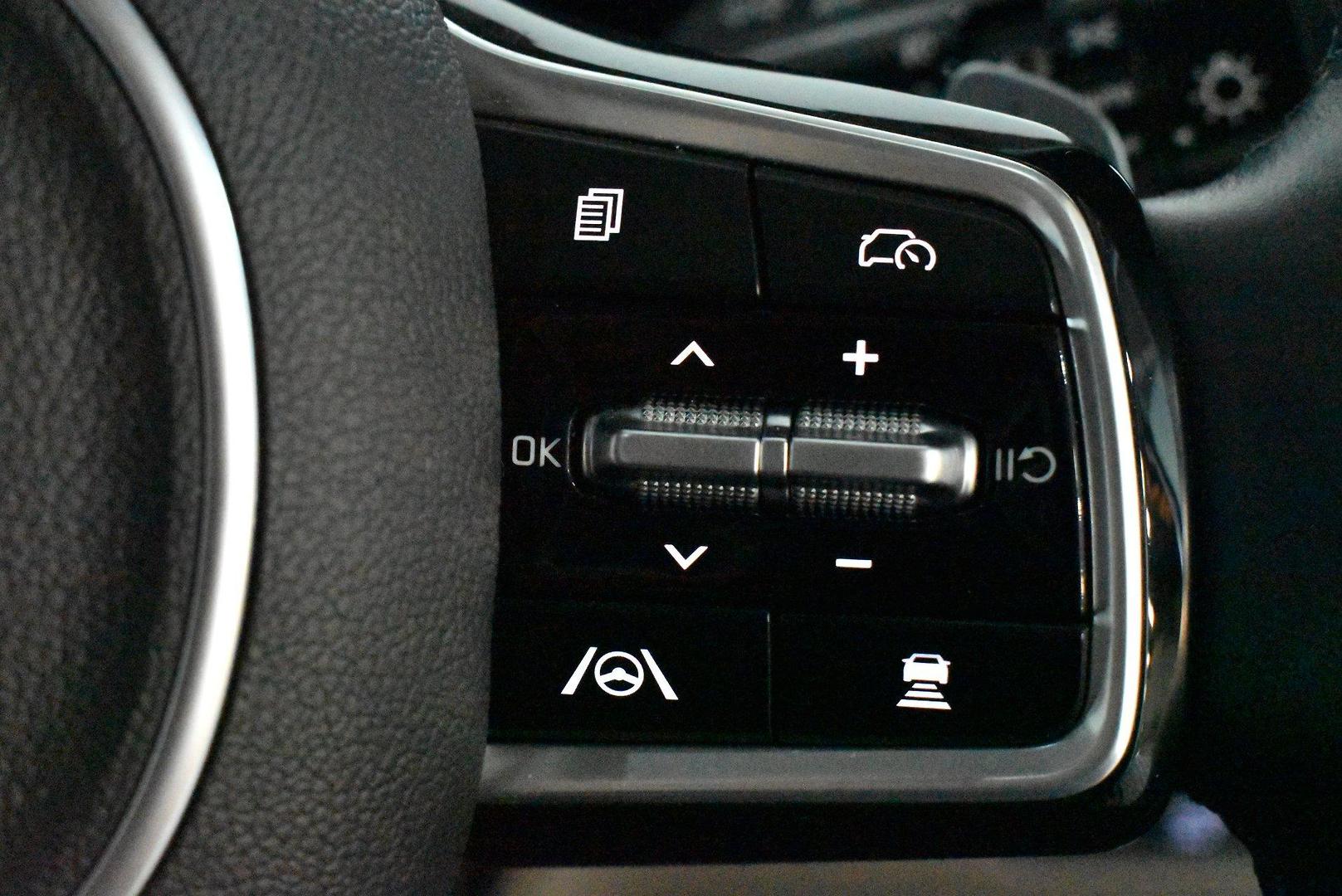 2024 Kia Carnival GTLine — photo 23