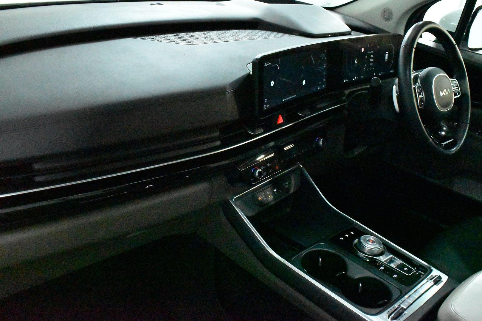 2024 Kia Carnival GTLine — photo 6