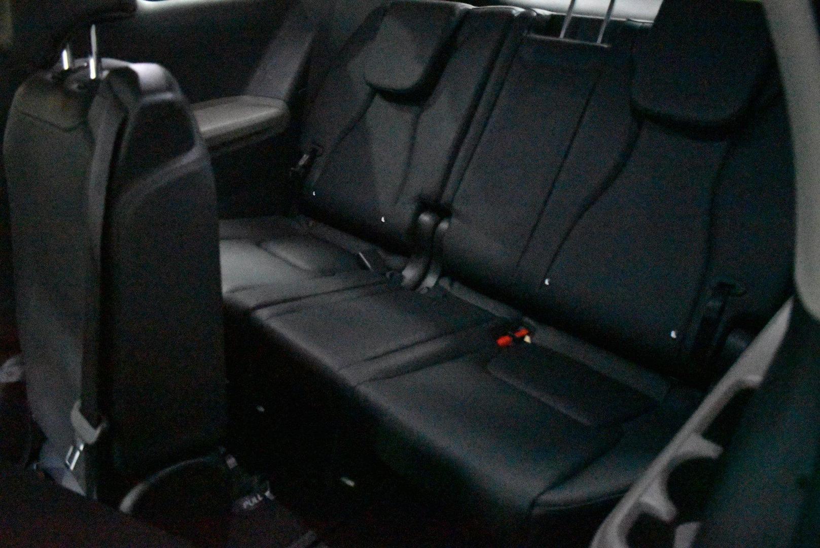 2024 Kia Carnival GTLine — photo 9