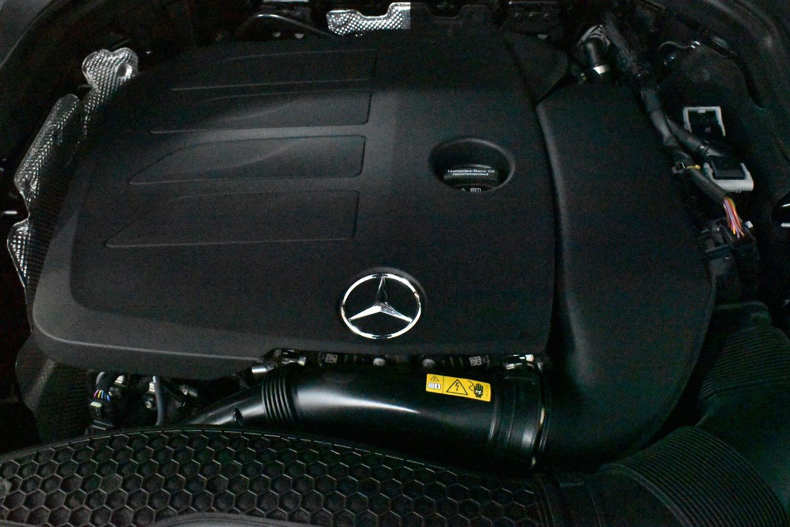 2022 Mercedes-Benz GLC-Class GLC300 — photo 17