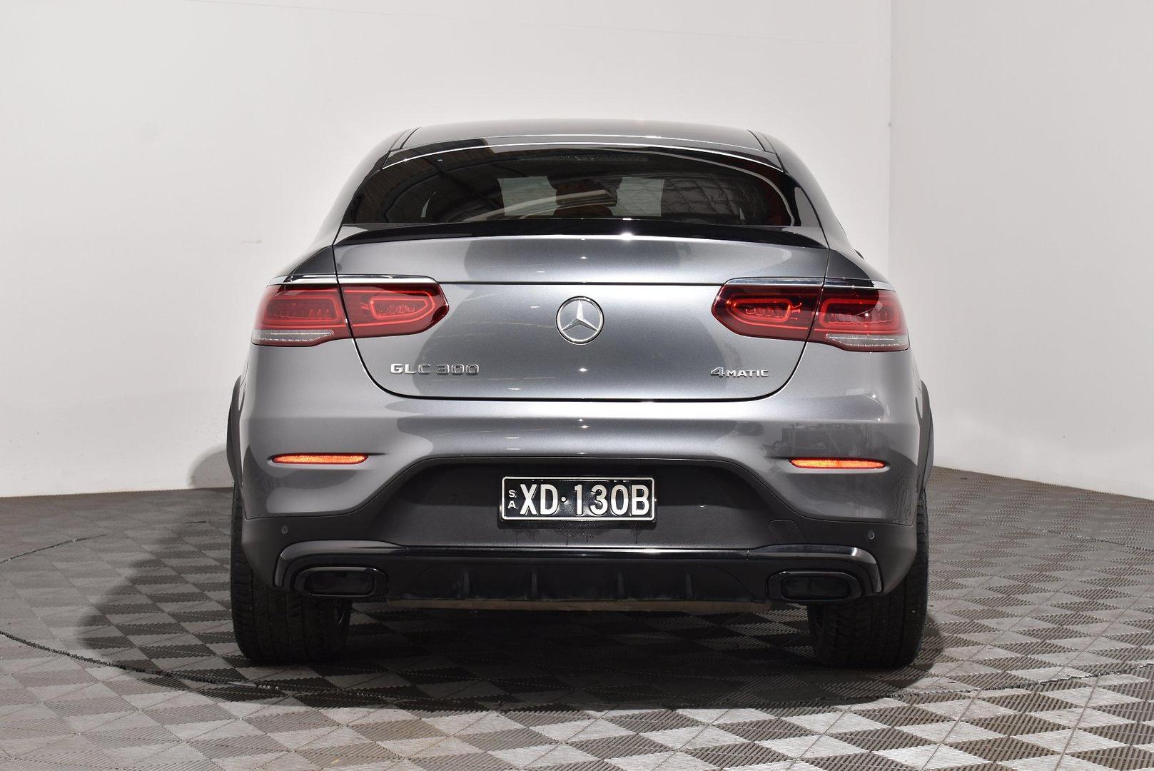 2022 Mercedes-Benz GLC-Class GLC300 — photo 4